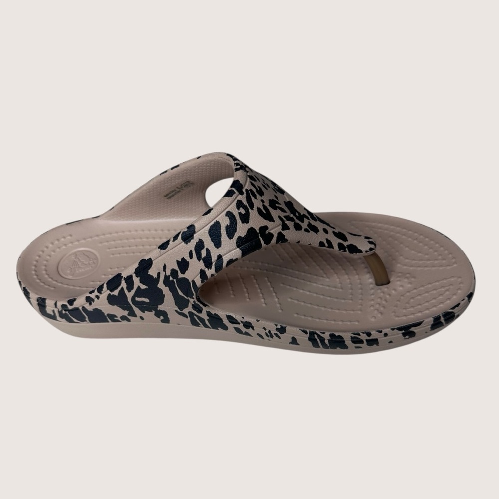 Crocs Sandals Women Sz 9 Leopard Kadee II Flip Flop Comfort Walking Animal Print - Picture 12 of 17